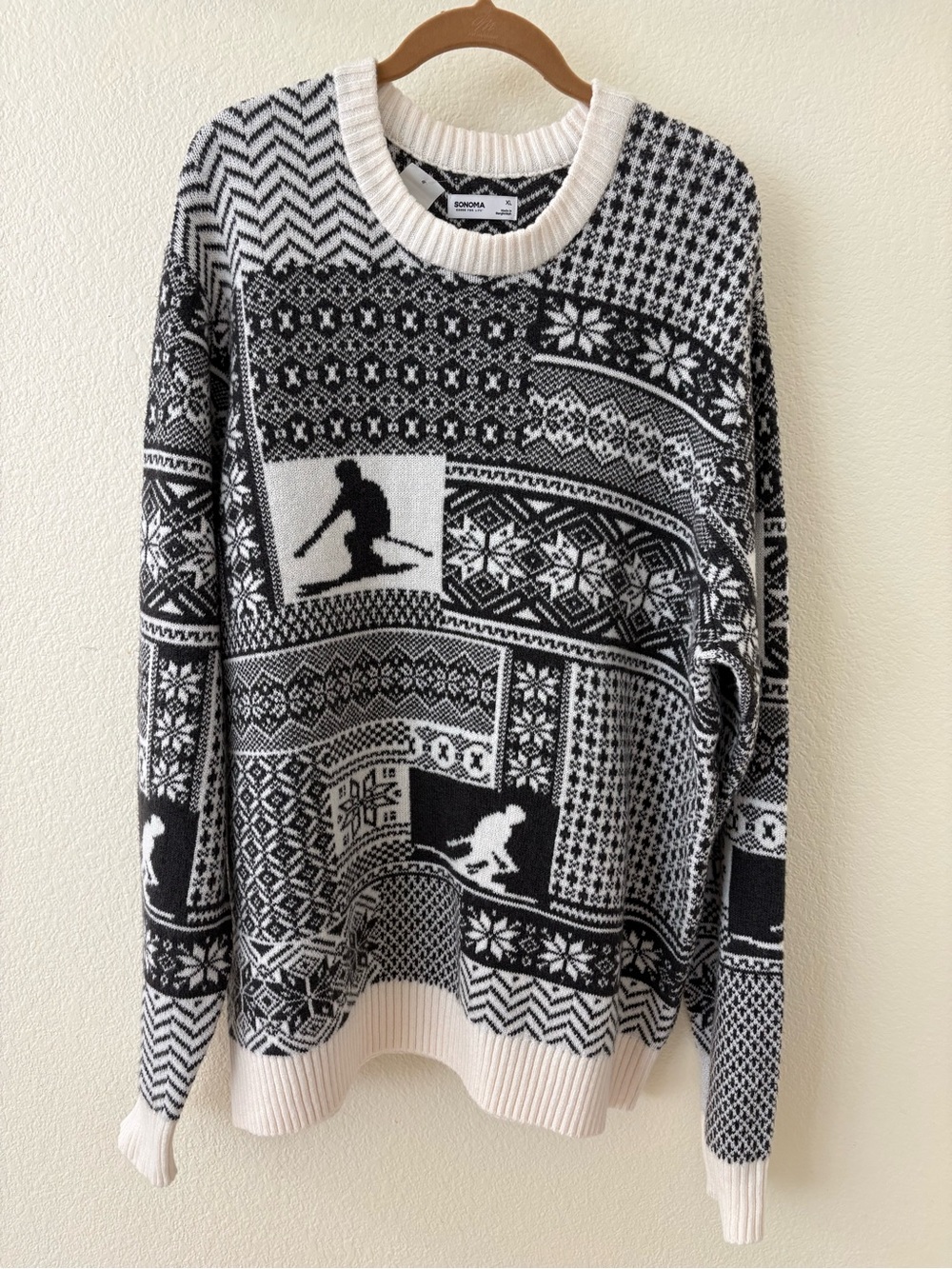 Sonoma Black and White Ski Pattern Crewneck Sweater